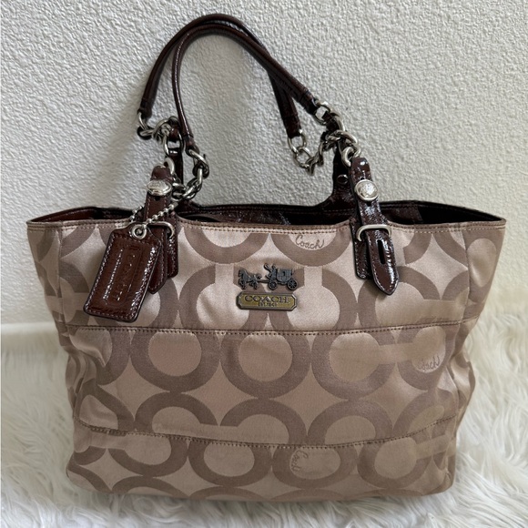 Coach Madison Tribeca Op Art Purse - Picture 1 of 11